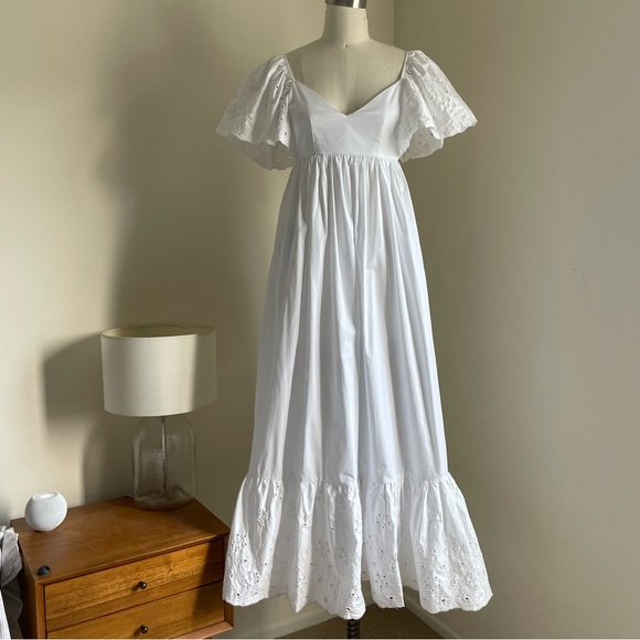 Q12 EN SAISON Barnette Eyelet Maxi Dress - Picture 2 of 12